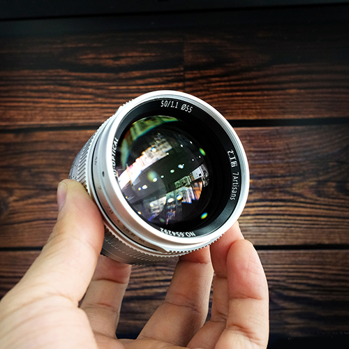 Mở hộp Unbox Ống kính MF 7artisans 50mm F1.1 ngàm Leica M tại PhotoKing