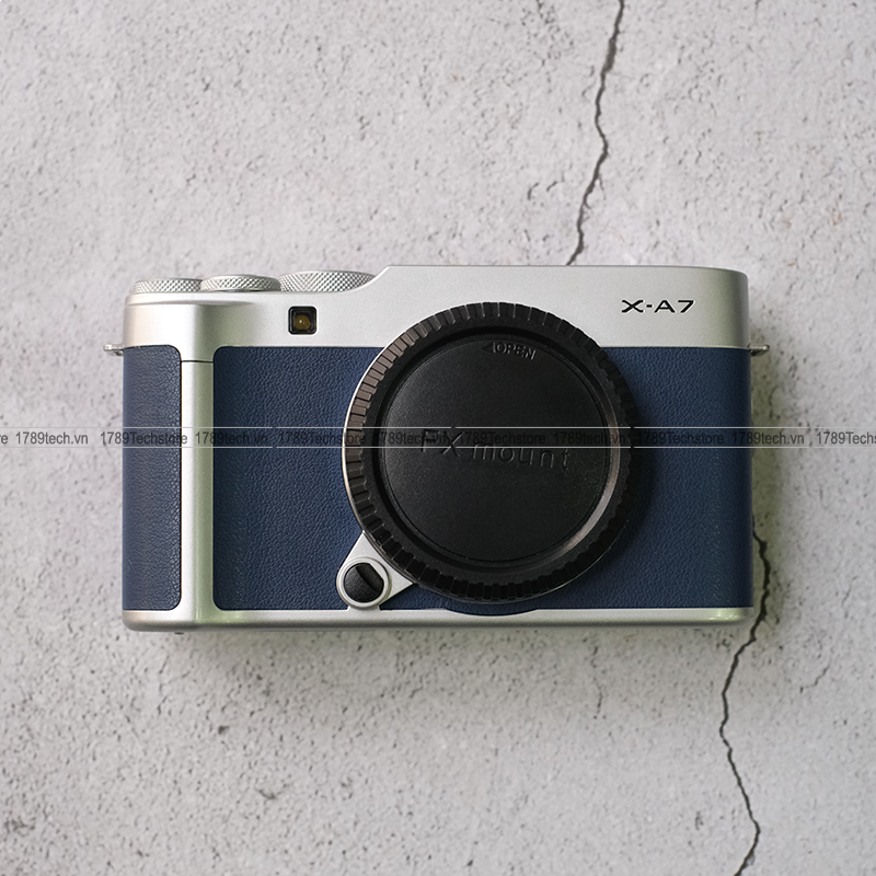 Fujifilm X-A7 body (Used)